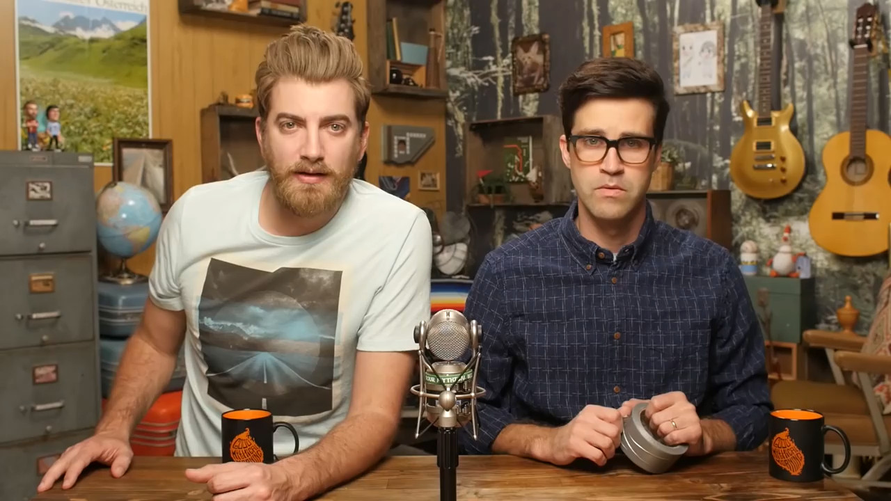 GMM 839: 5 Weird Things You Can Do With Duct Tape