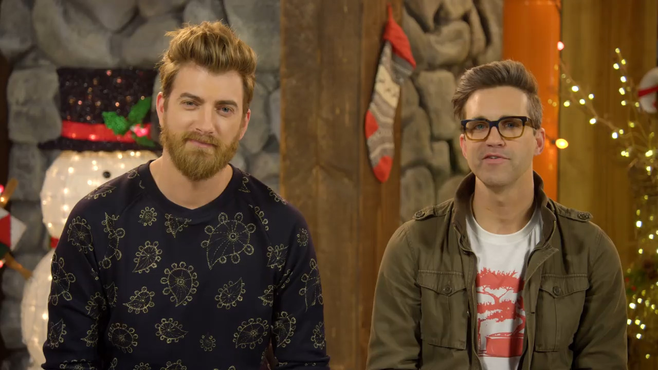 GMM 1244.3: Christmas Booty Fashion Show
