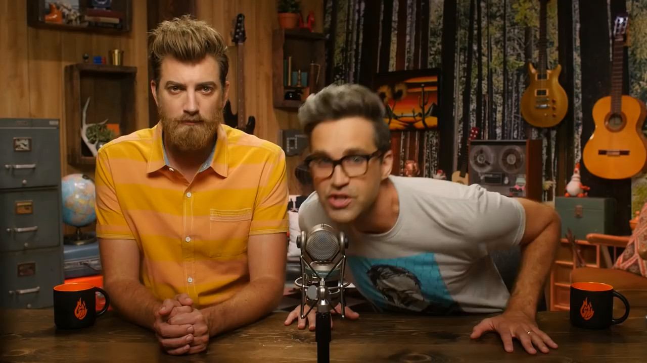 GMM 1373: We Try Ear Cleaning ASMR