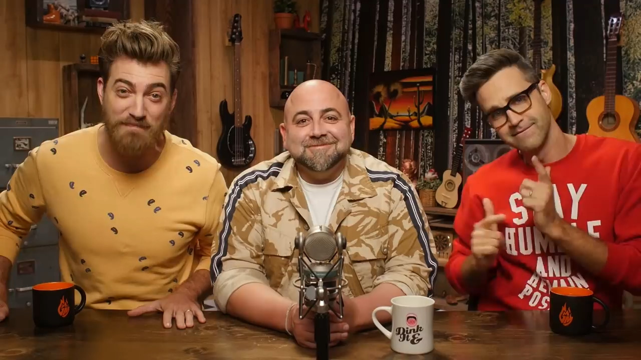 GMM 1433: Christmas Nut (Testicle) Cake Taste Test