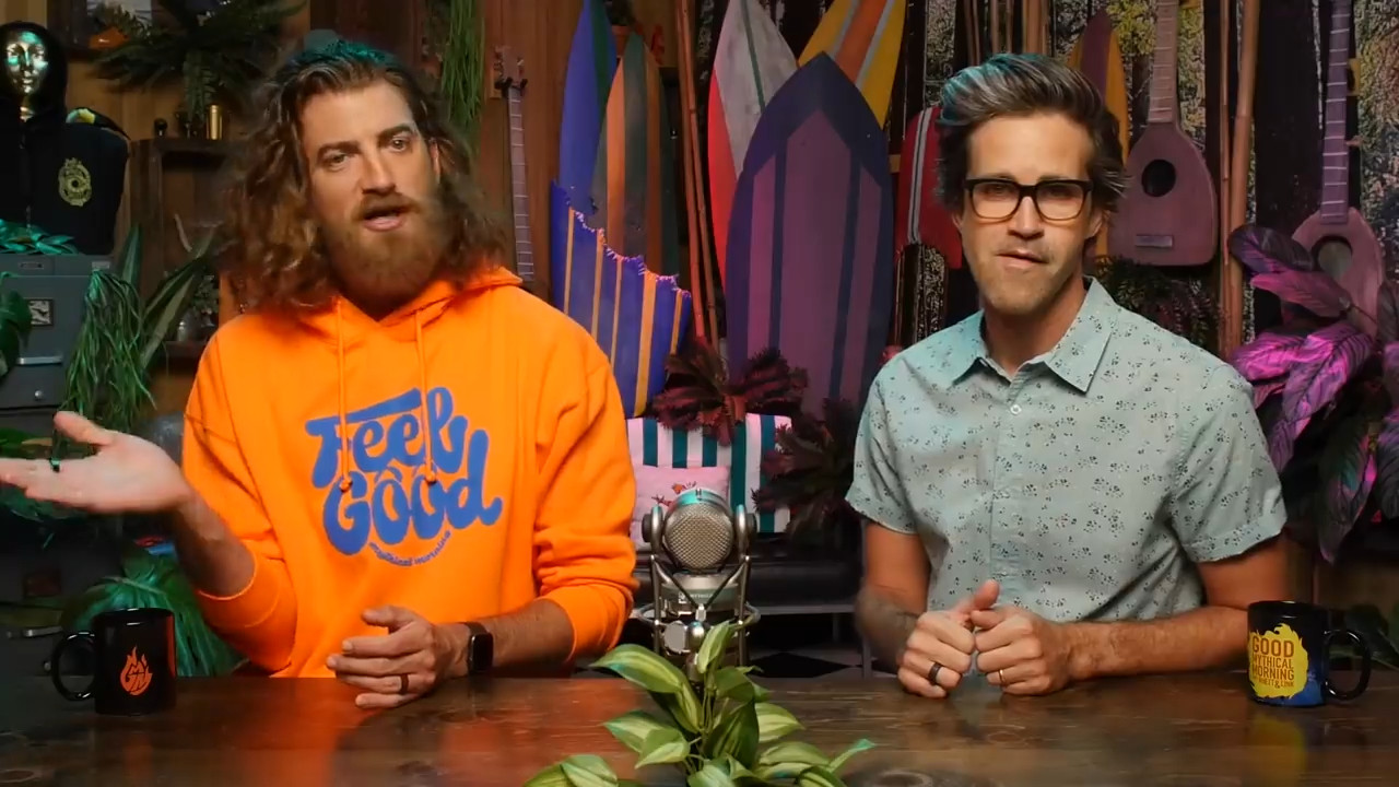 GMM 2016: Dunkin vs. Krispy Kreme Taste Test | Food Feuds