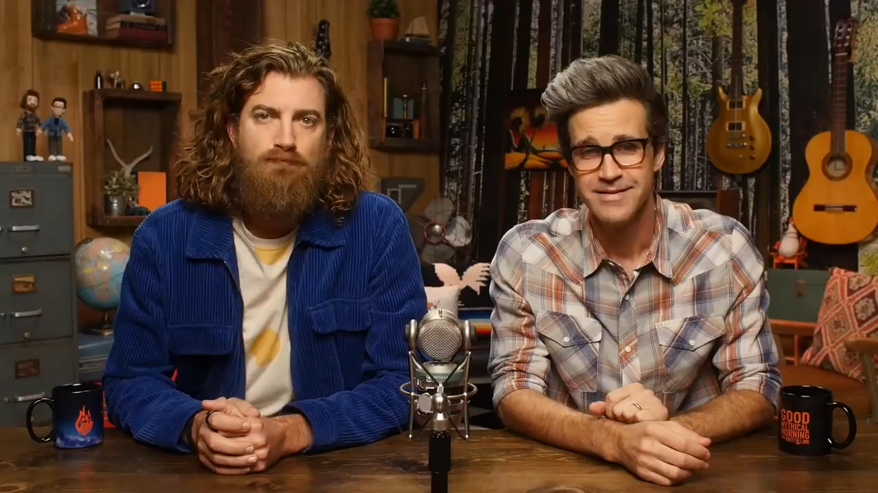 GMM 2077: We Sketch A Live Nude Model