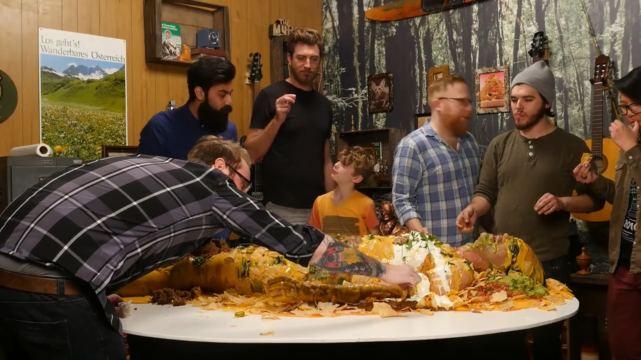 GMMore 1114: Eating Human Nachos