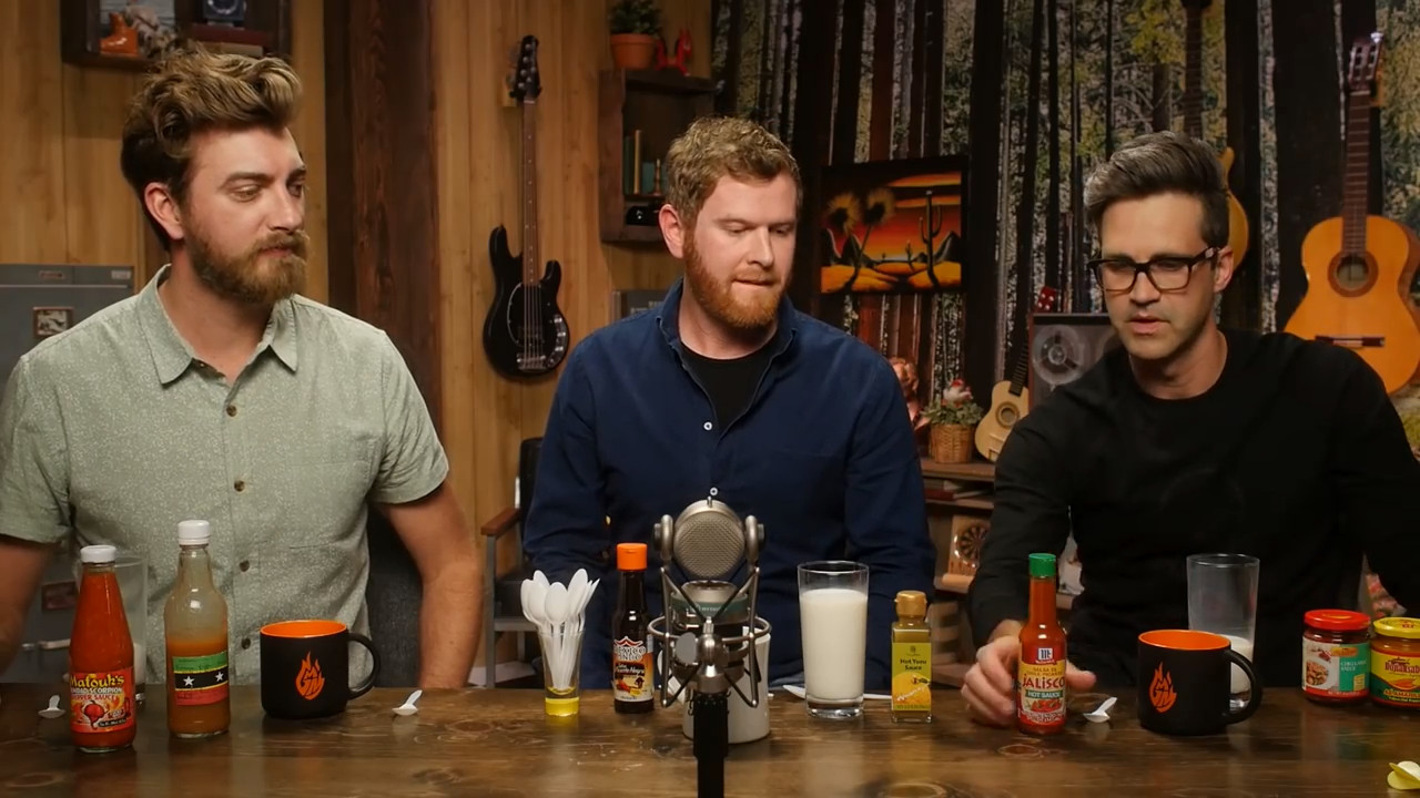GMMore 1421: Tasting Hot Sauce With A Hot Sauce Expert