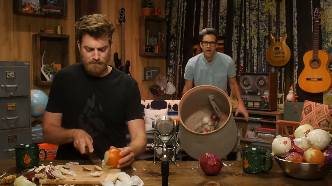 GMMore 1539: Peeling Onions In A Cement Mixer
