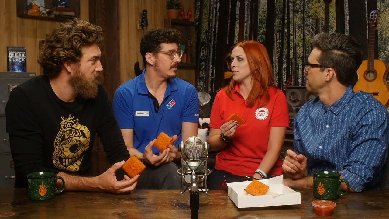 GMMore 1654: Cheez-It Pizza Hut Stuffed Pizza Taste Test