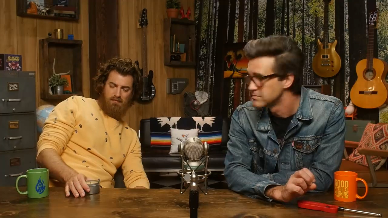 GMMore 1726: Fast Food Candle Smell Test