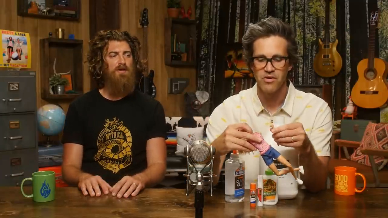 GMMore 1748: Which Glue Tastes Best? (Glue Taste Test)