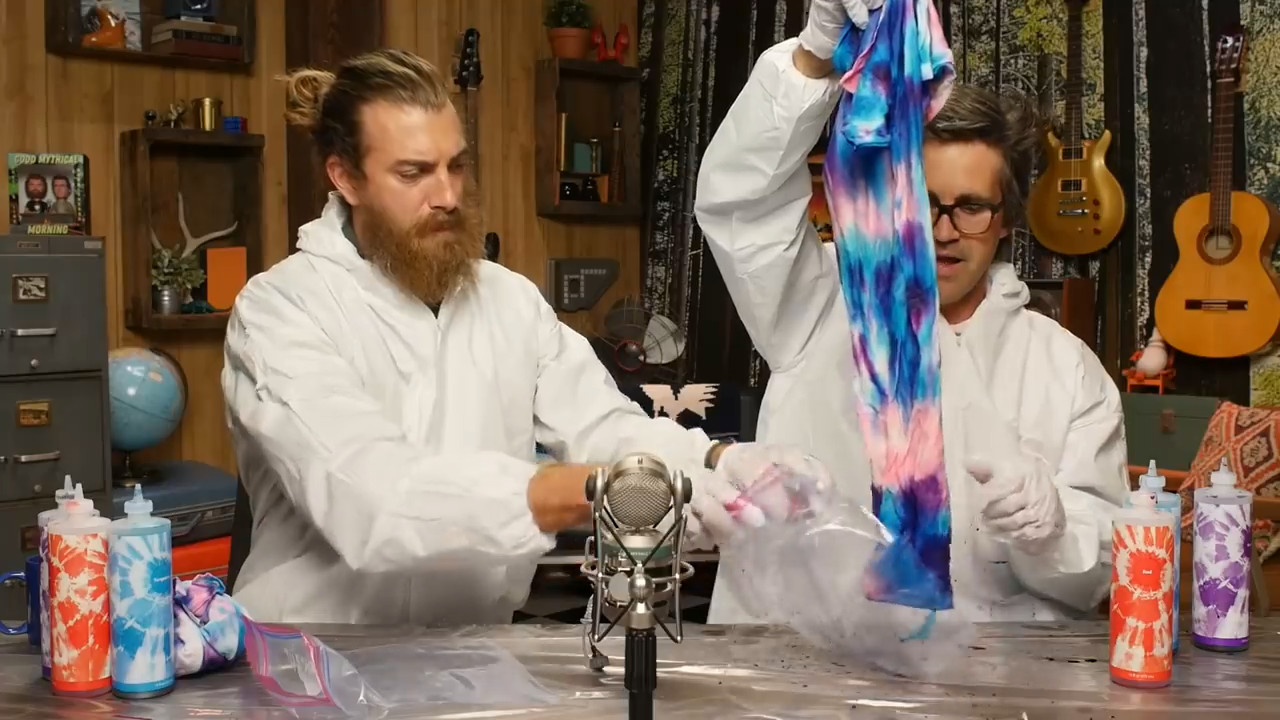 GMMore 1834: We Try Cotton Candy Tie-Dye