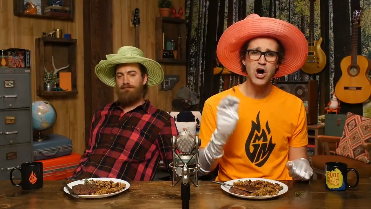 GMMore 1890: How Does The Queen Eat A Burger?