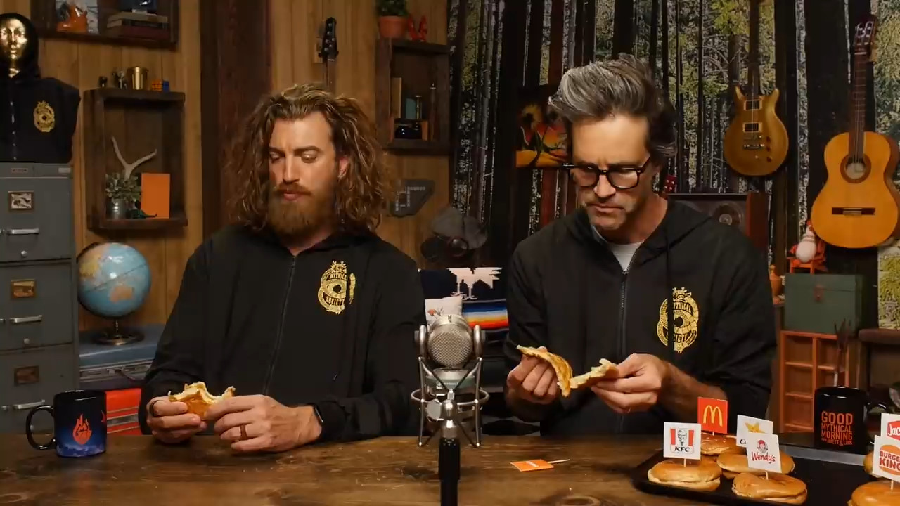 GMMore 2021: Who Has The Best Fried Chicken Sandwich Bun?