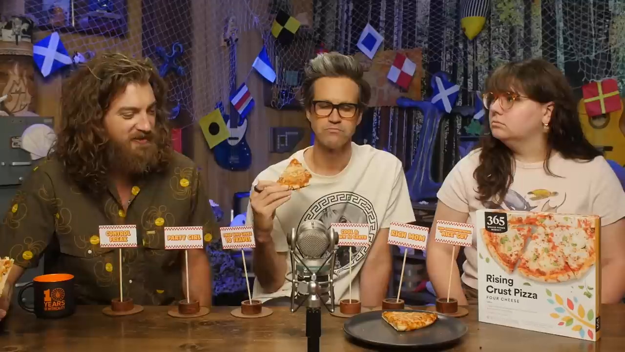 GMMore 2222: What Your Favorite Pizza Crust Says About You