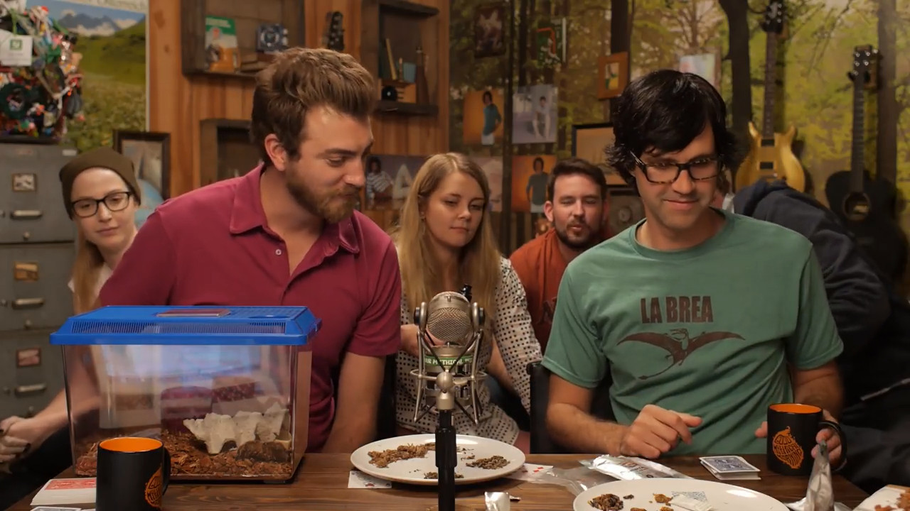 GMMore 411: Eating a Giant Centipede