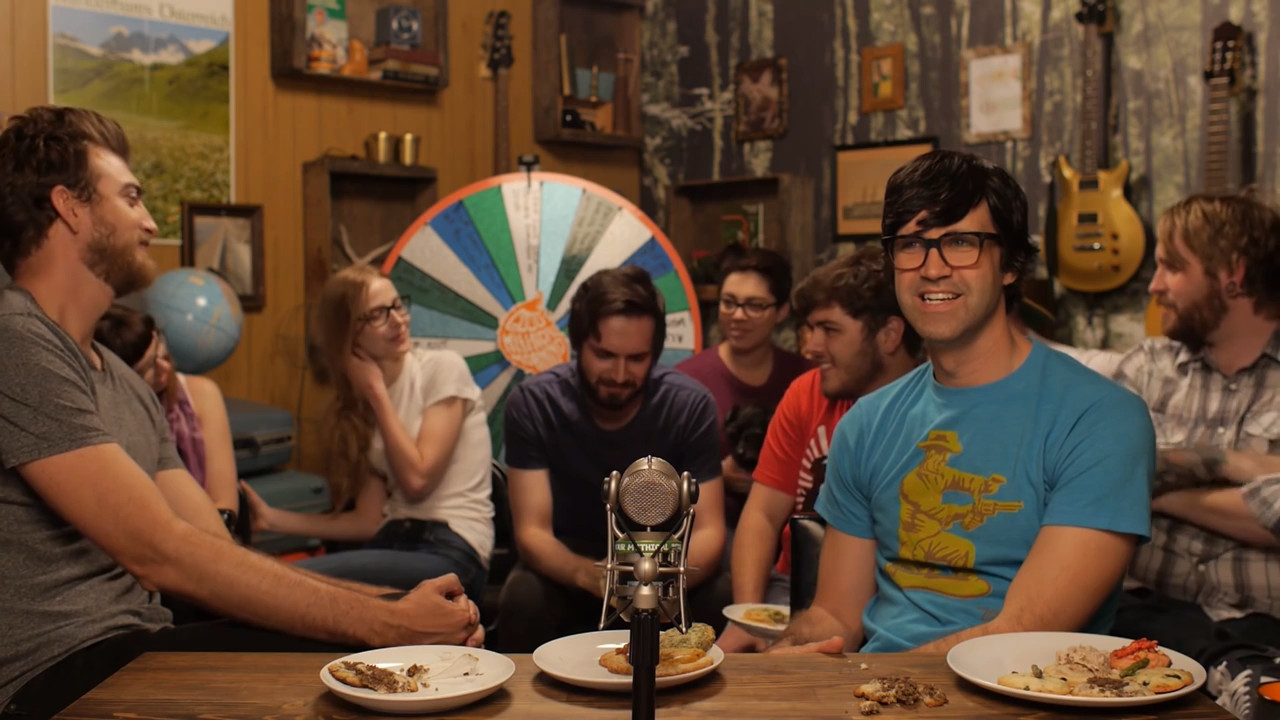 GMMore 719: Eating Gross Cookies with the Crew
