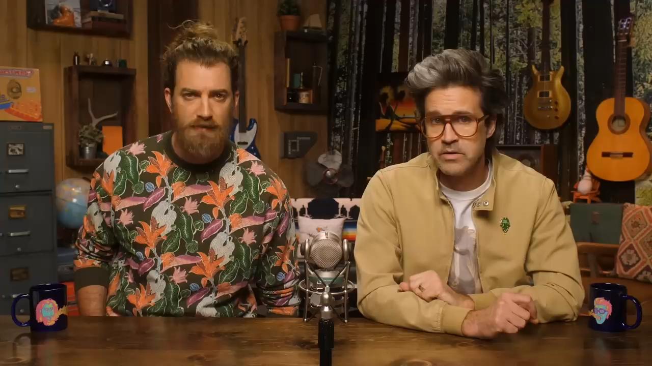 GMM 2509: Domino’s vs. Papa John’s Taste Test | FOOD FEUDS