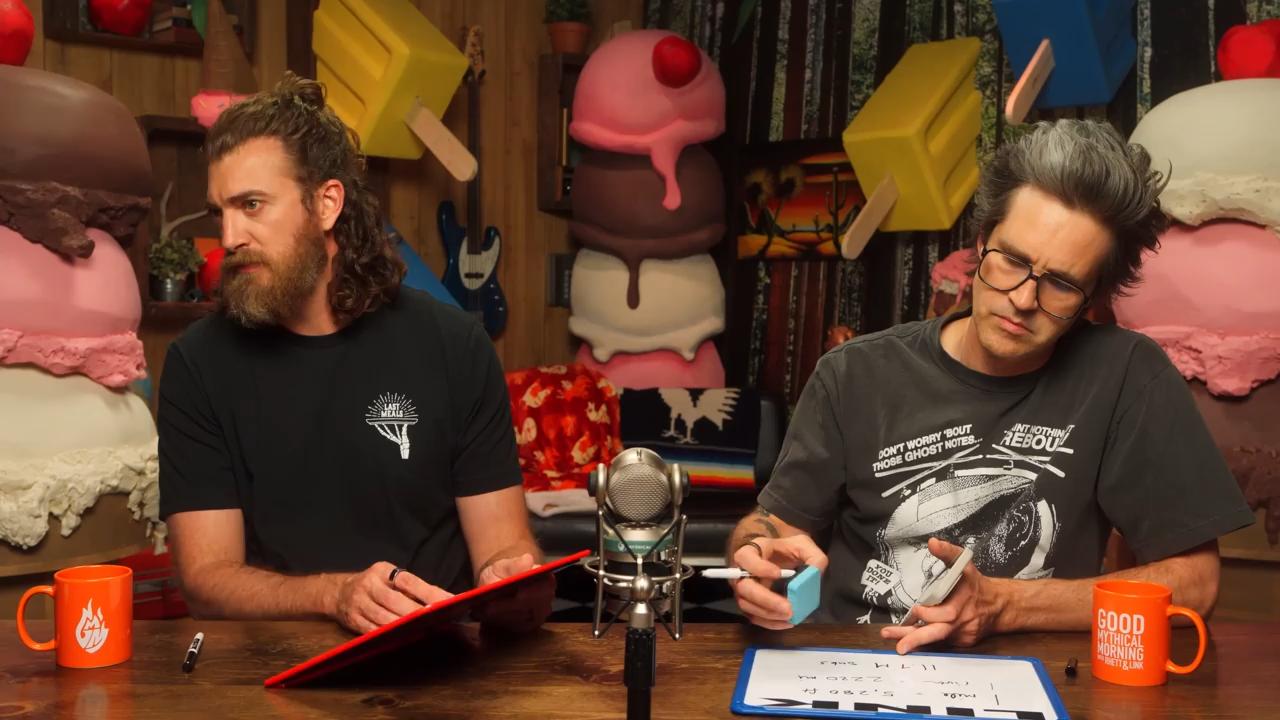 GMMore 2642: How Long Is This In Sandwiches?