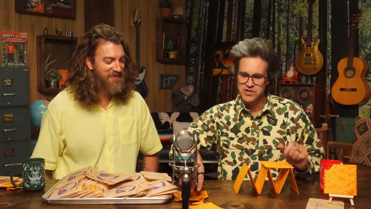 GMMore 2713: Making A House Of Cards With Cheez-Its