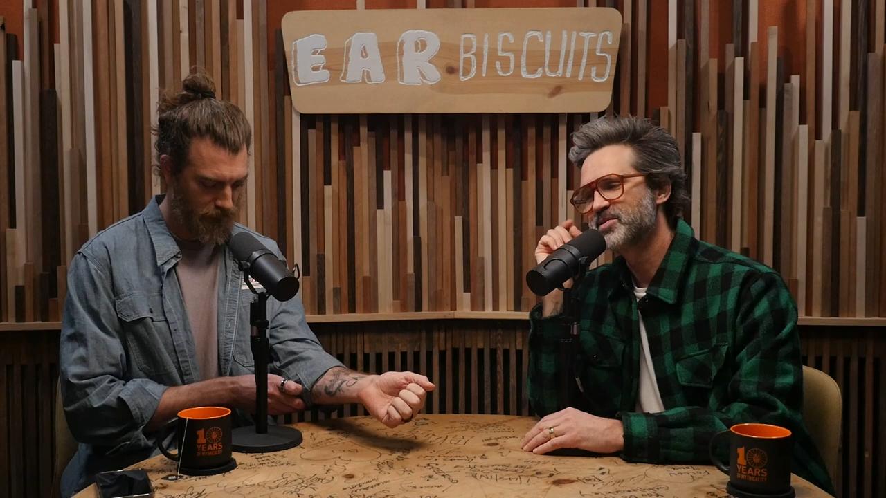 EB 454: Rhett’s Nerve-Wracking Airport Experience