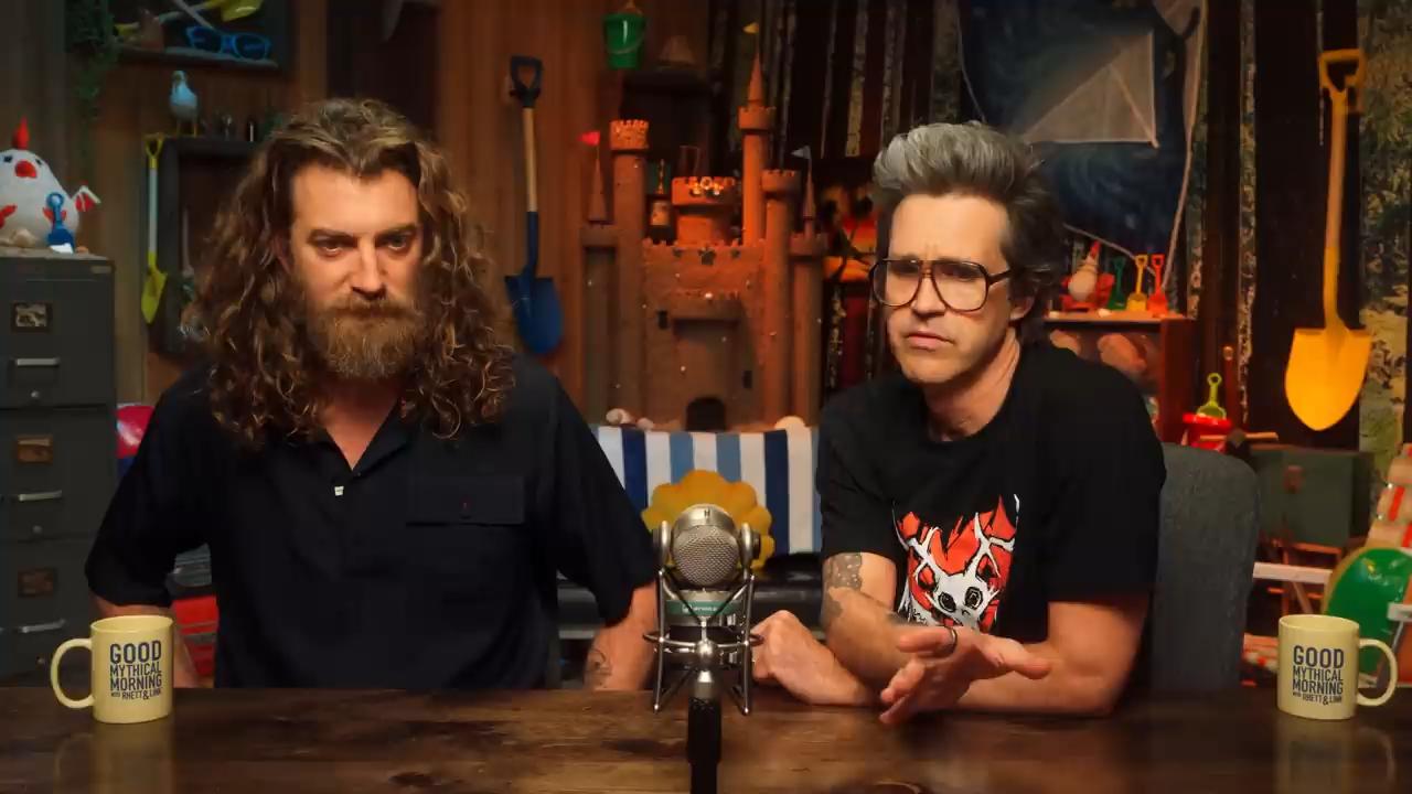 GMMore 2858: We Play AKINATOR (Mind Reading Game)
